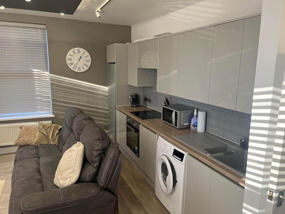 1 Bedroom Flat, Fully Furnished Kingston upon Hull Bagian luar foto